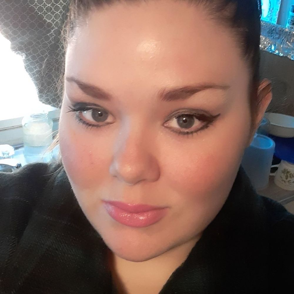 Meet your Posher, Tabitha